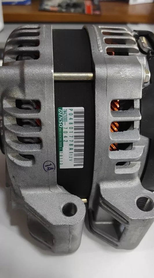 TN421000-7042 ALTERNATORE adatto per CHRYSLER 300c NUOVO